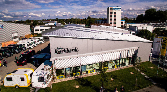 Drohnenflug über des Reisemobilzentrum