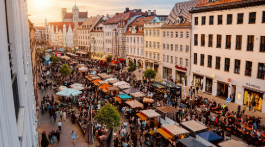 Auto Reichhardt Weingarten auf der Weinstraße Augsburg 2026