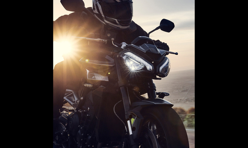 street-triple-r_my23_01957_ml_c_01