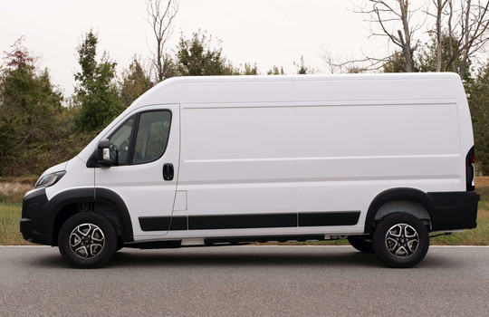 FIAT e-Ducato Kastenwagen 
