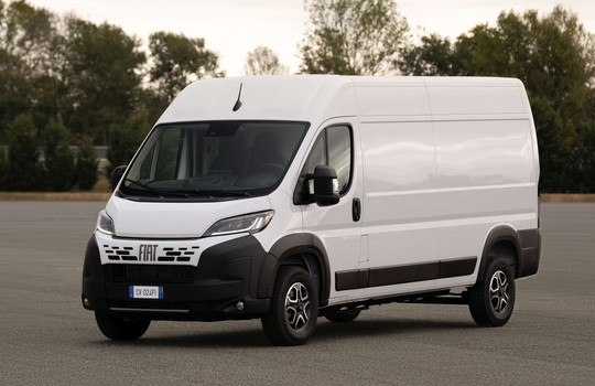 FIAT e-Ducato Kastenwagen 